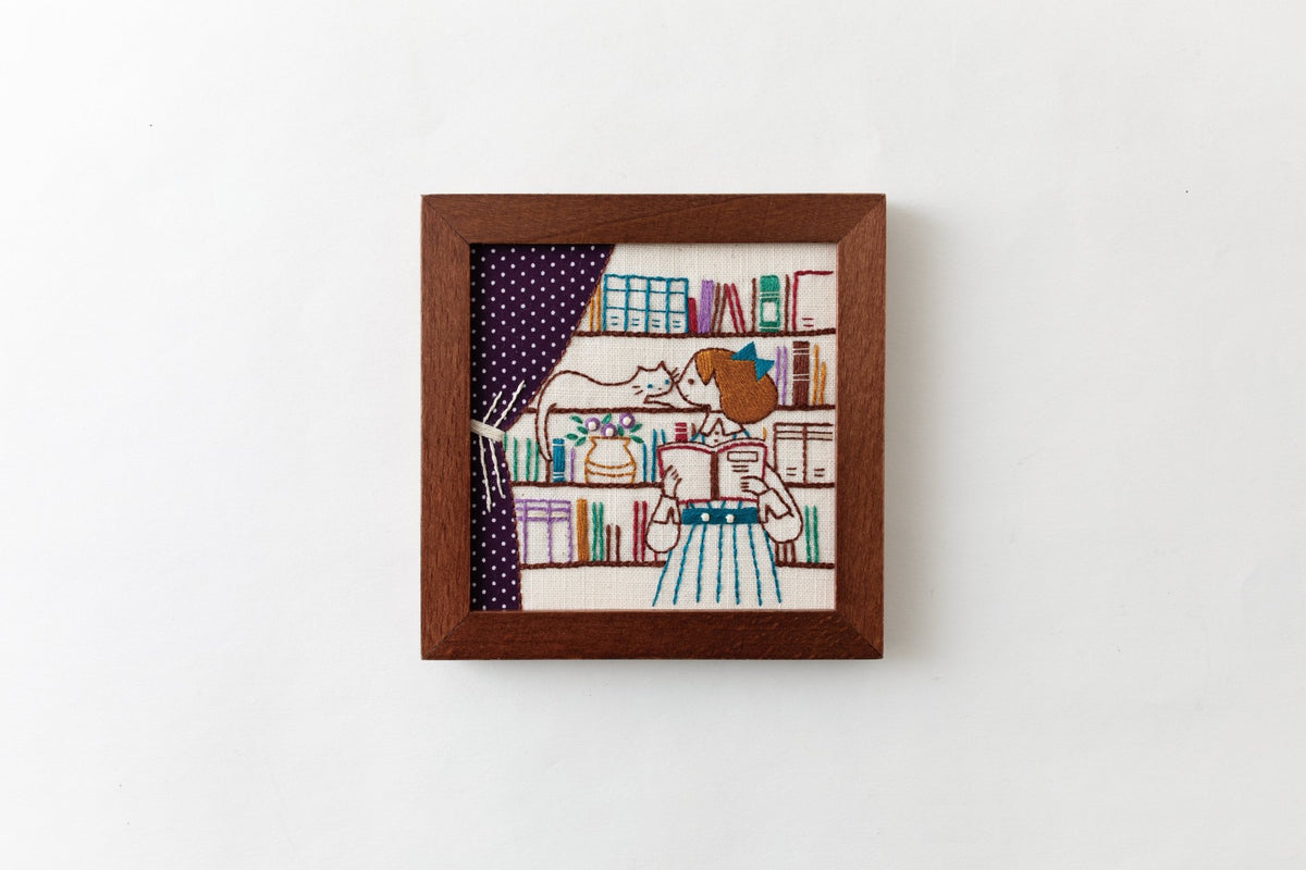 COSMO刺しゅうキット ねこと暮らす毎日(BOOK SHELF) No.542104 - COSMO コスモ